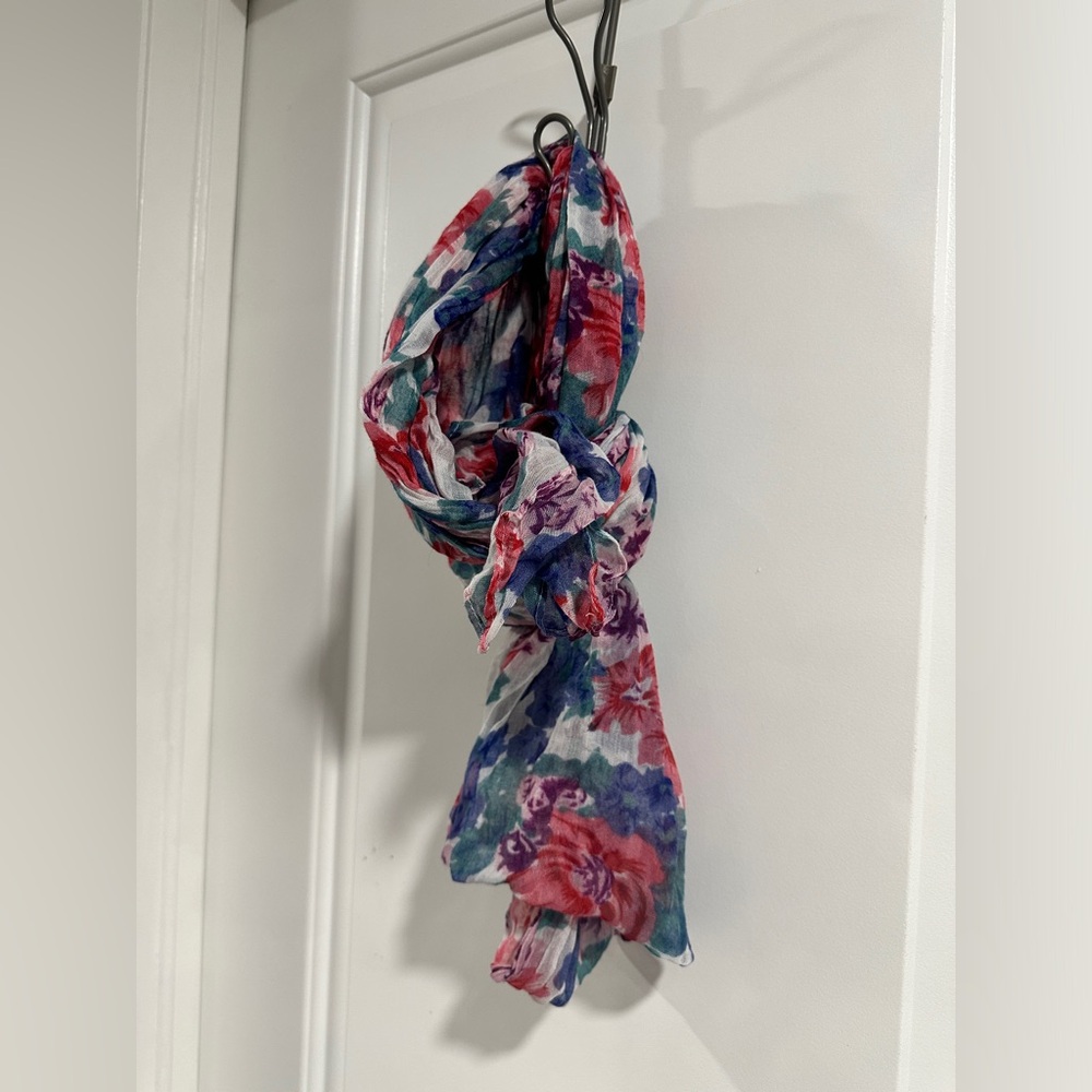 Floral Print Scarf - Picture 2 of 4